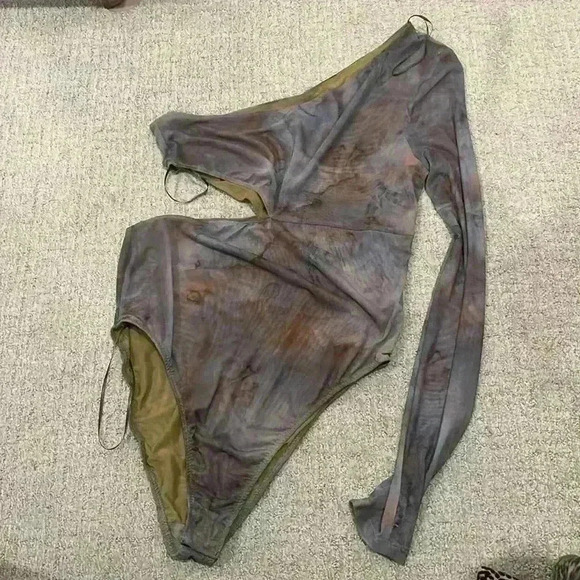 ZARA Tulle cut out Bodysuit - Picture 3 of 4